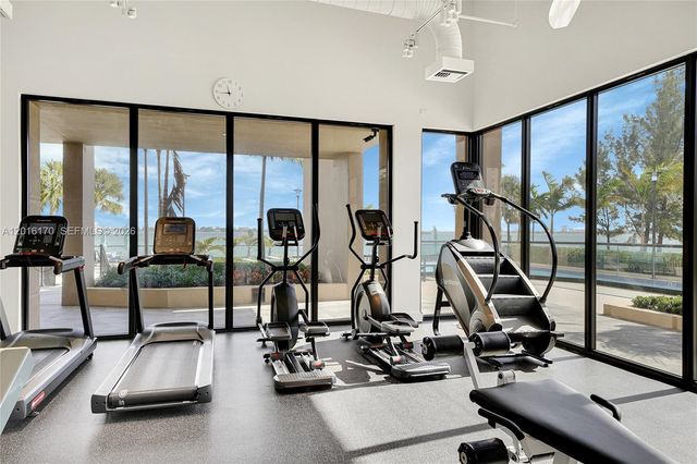 11113 Biscayne Blvd 255, Miami, FL 33181