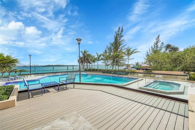 11113 Biscayne Blvd 255, Miami, FL 33181