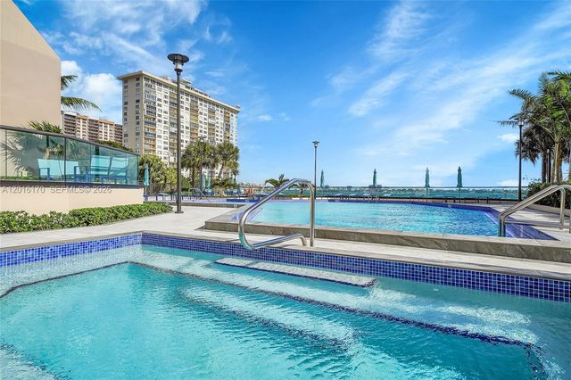 11113 Biscayne Blvd 255, Miami, FL 33181