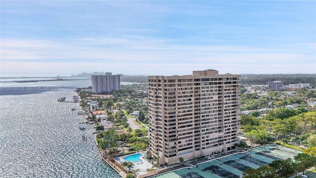 11113 Biscayne Blvd 255, Miami, FL 33181