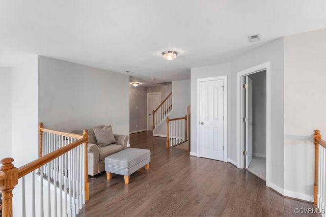 15585 Fox Cove Cir, Moseley, VA 23120