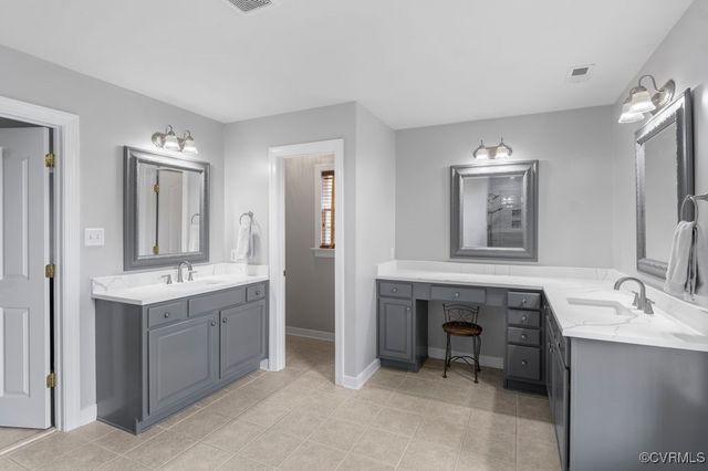 15585 Fox Cove Cir, Moseley, VA 23120