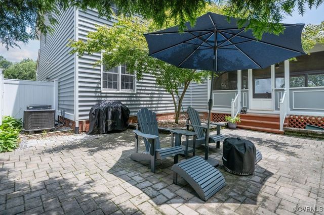 15585 Fox Cove Cir, Moseley, VA 23120