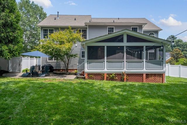 15585 Fox Cove Cir, Moseley, VA 23120