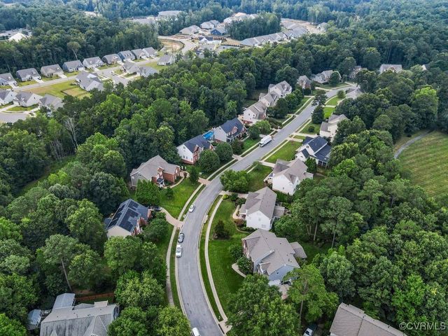 15585 Fox Cove Cir, Moseley, VA 23120