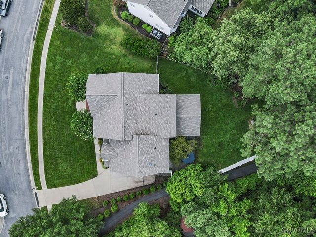 15585 Fox Cove Cir, Moseley, VA 23120