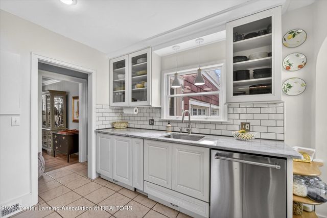 439 Collingwood Drive, East Lansing, MI 48823