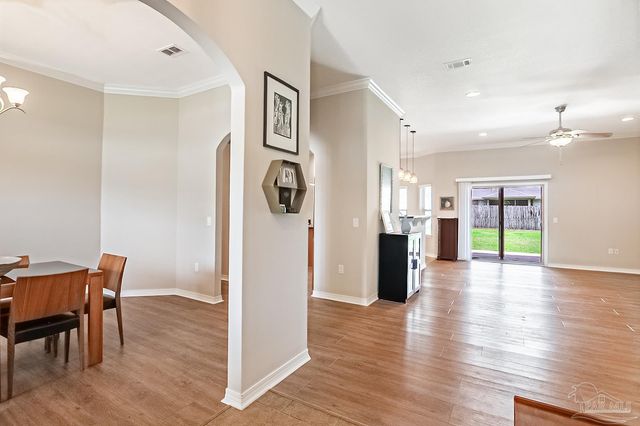 5492 Covered Bridge Ln, Pace, FL 32571