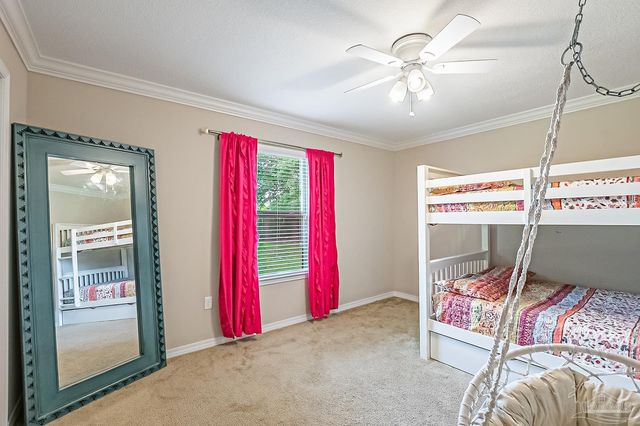 5492 Covered Bridge Ln, Pace, FL 32571