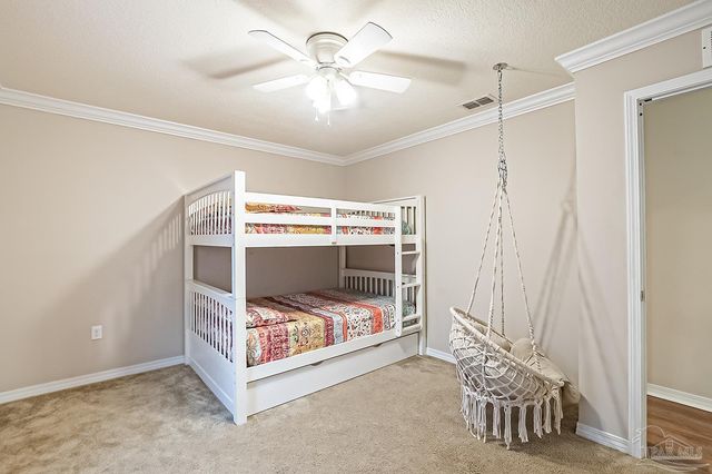 5492 Covered Bridge Ln, Pace, FL 32571