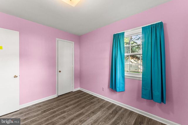 310 E GWYNNFIELD RD, Tappahannock, VA 22560