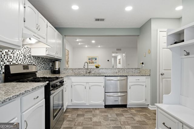 1355 N Crossing Drive NE, Atlanta, GA 30329