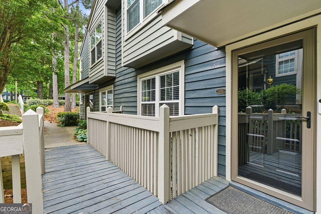 1355 N Crossing Drive NE, Atlanta, GA 30329
