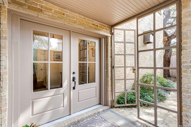 7110 Poniente Ln, San Antonio, TX 78209