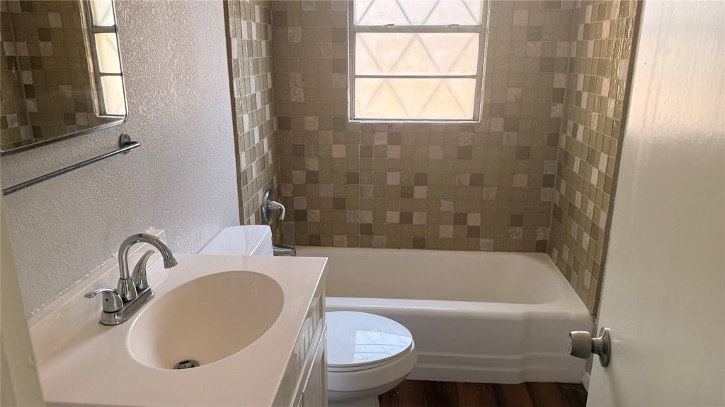 806 W Atchley Avenue, Alvarado, TX 76009 — photo 5