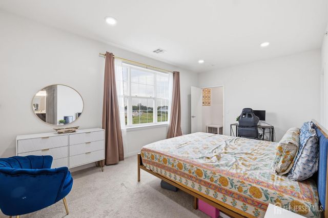 147 Lorhan Drive, Piscataway, NJ 08854