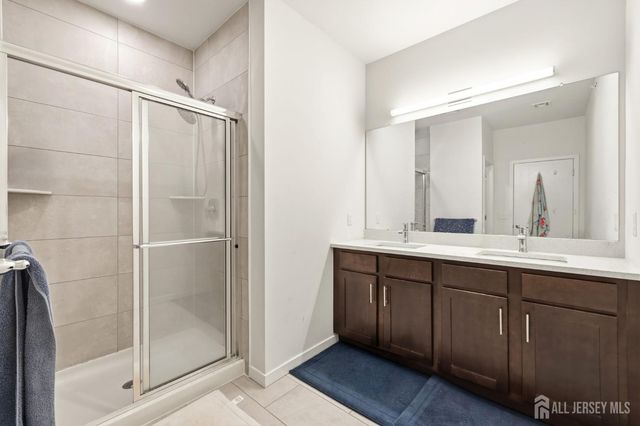 147 Lorhan Drive, Piscataway, NJ 08854