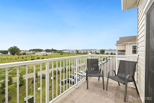 147 Lorhan Drive, Piscataway, NJ 08854