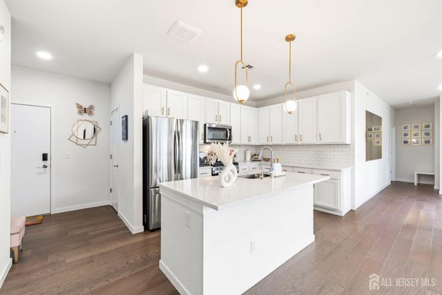 147 Lorhan Drive, Piscataway, NJ 08854
