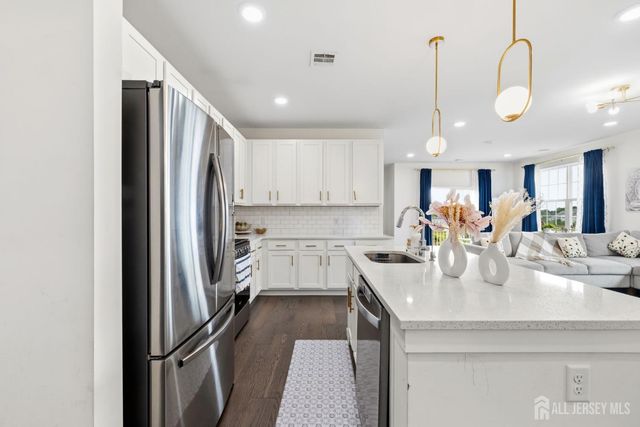 147 Lorhan Drive, Piscataway, NJ 08854