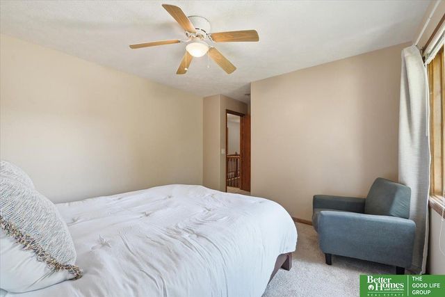 212 Castle Pine Drive, Papillion, NE 68133