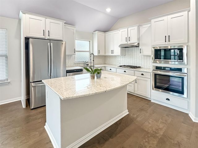 126 Acacia PASS, Bastrop, TX 78602