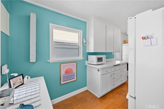 218 11th, Huntington Beach, CA 92648