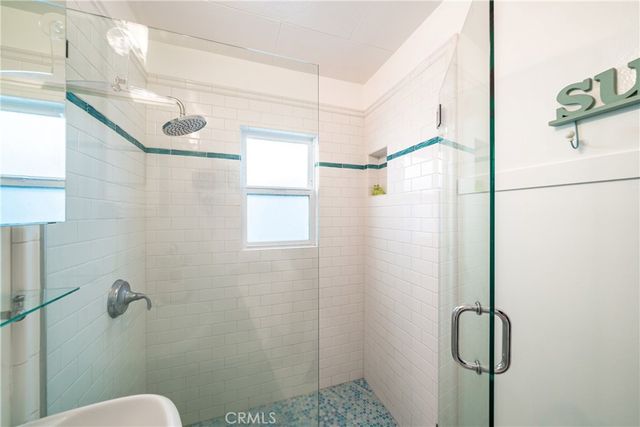 218 11th, Huntington Beach, CA 92648