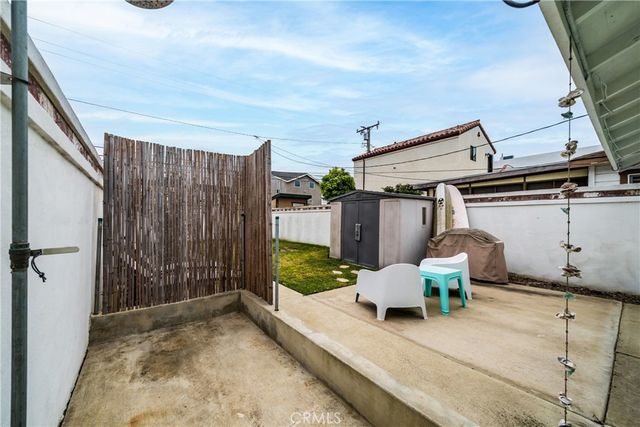 218 11th, Huntington Beach, CA 92648