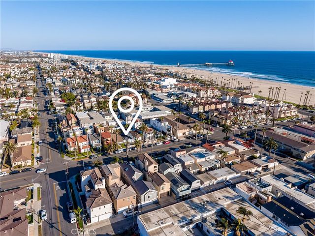 218 11th, Huntington Beach, CA 92648