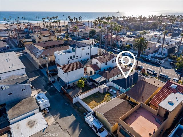 218 11th, Huntington Beach, CA 92648