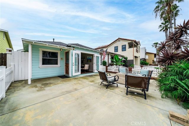 218 11th, Huntington Beach, CA 92648