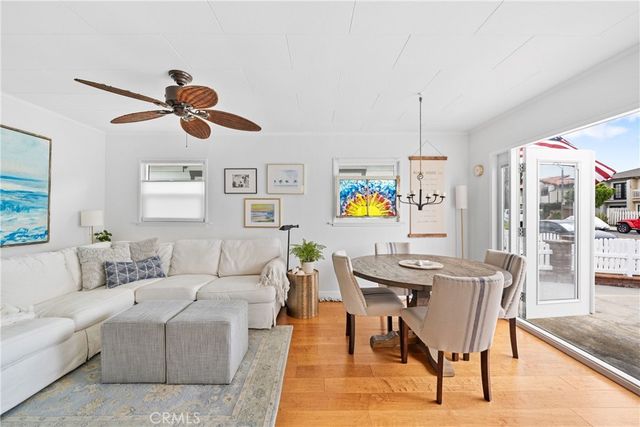 218 11th, Huntington Beach, CA 92648