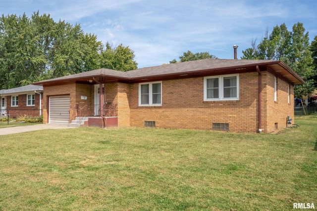 4123 N LINWOOD Avenue, Davenport, IA 52806