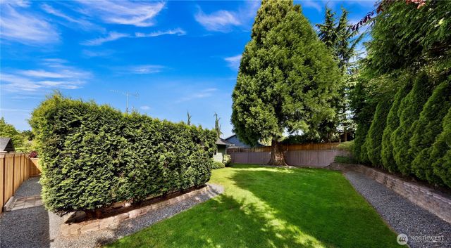 7213 78th Drive NE, Marysville, WA 98270