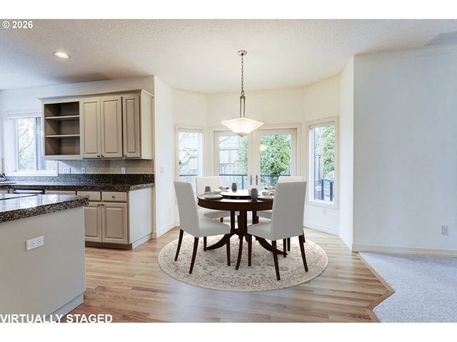 14488 PFEIFER Dr, Lake Oswego, OR 97035