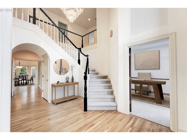 14488 PFEIFER Dr, Lake Oswego, OR 97035