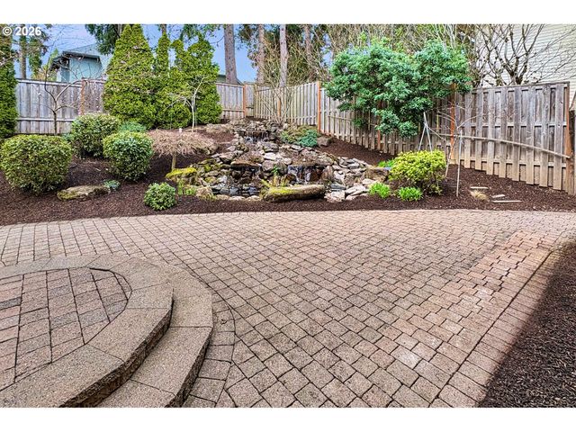 14488 PFEIFER Dr, Lake Oswego, OR 97035