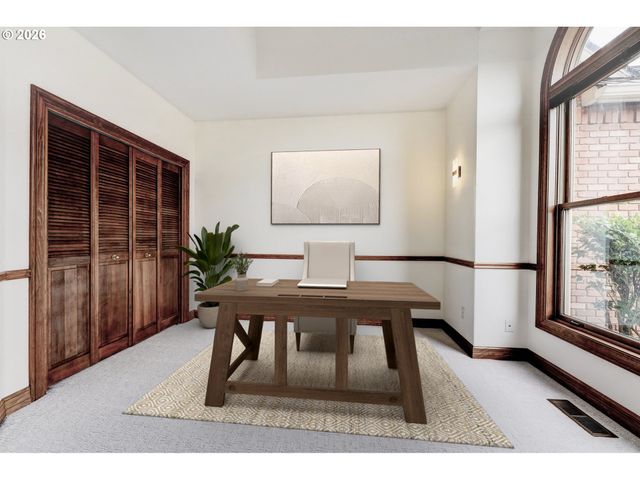 14488 PFEIFER Dr, Lake Oswego, OR 97035