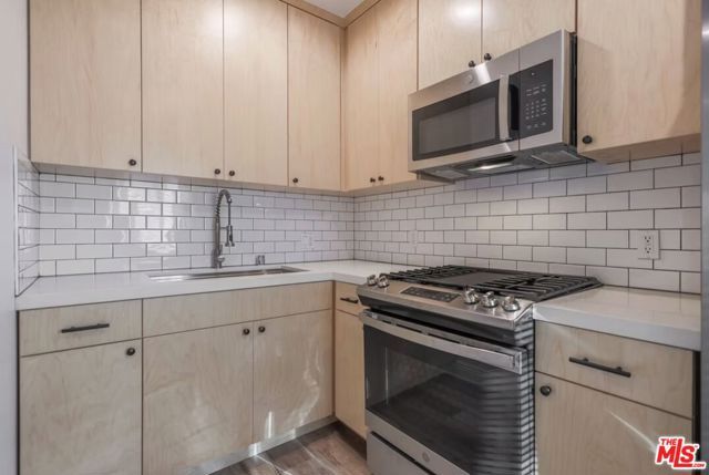 923 N Stanley Avenue A+B, West Hollywood, CA 90046