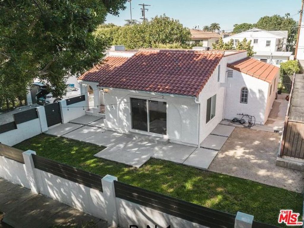 923 N Stanley Avenue A+B, West Hollywood, CA 90046