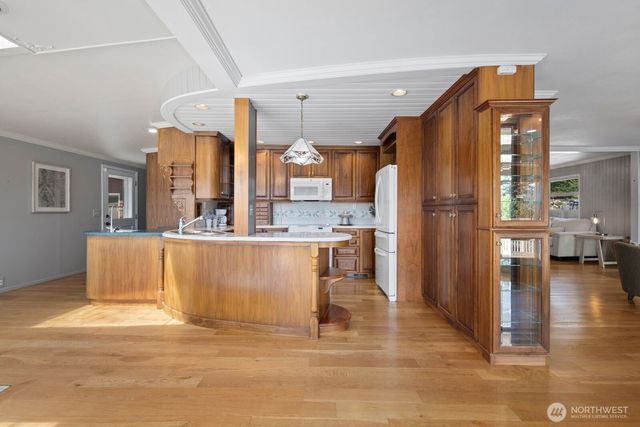6899 Navajo Trail NE, Bremerton, WA 98311