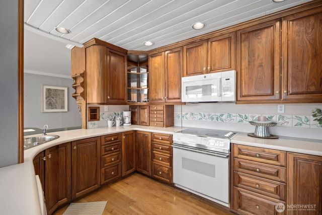 6899 Navajo Trail NE, Bremerton, WA 98311
