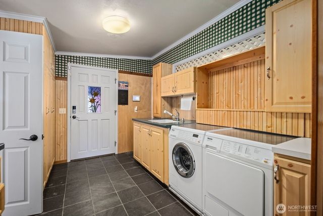 6899 Navajo Trail NE, Bremerton, WA 98311