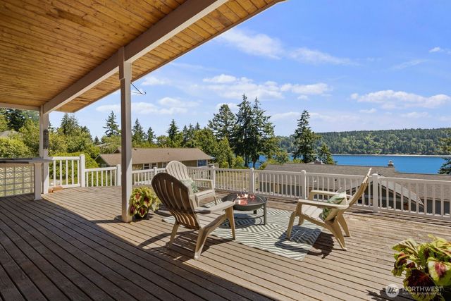 6899 Navajo Trail NE, Bremerton, WA 98311