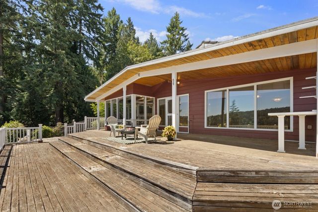 6899 Navajo Trail NE, Bremerton, WA 98311