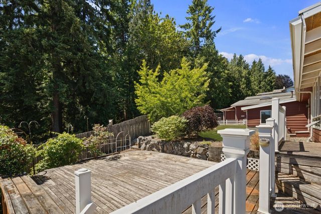 6899 Navajo Trail NE, Bremerton, WA 98311