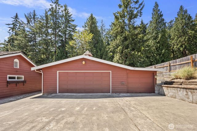 6899 Navajo Trail NE, Bremerton, WA 98311