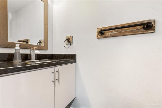 1313 Daffodil Avenue B, Mcallen, TX 78501