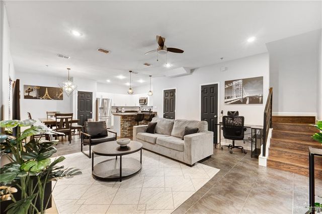 1313 Daffodil Avenue B, Mcallen, TX 78501